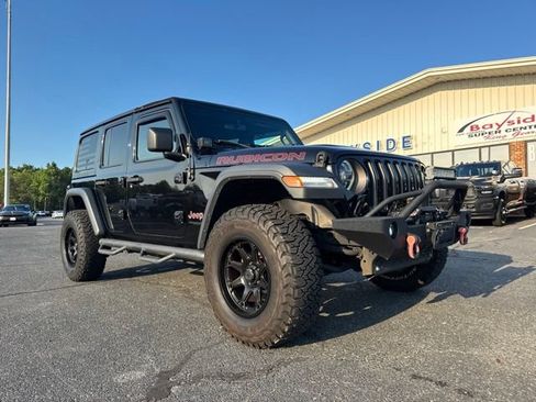 Used 2018 Jeep Wrangler Unlimited Rubicon AWD/4WD image 2