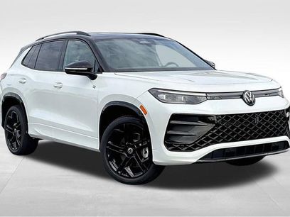 New 2025 Volkswagen Tiguan SE R-Line