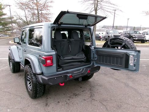 New 2026 Jeep Wrangler Rubicon w/ Xtreme 35 Tire Package image 14