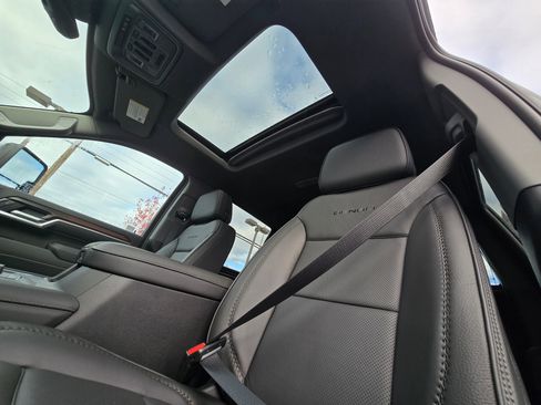 New 2026 GMC Sierra 3500 Denali w/ Denali Reserve Package image 25