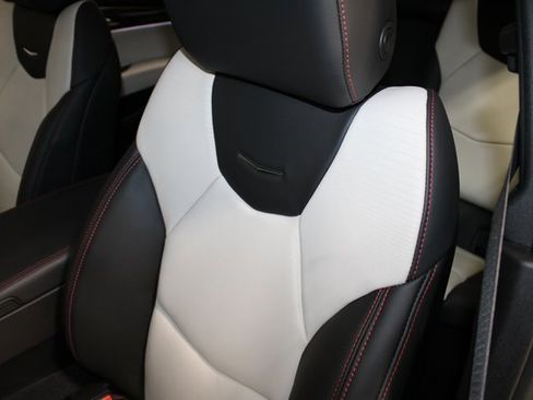 Used 2025 Cadillac CT5 V w/ Technology Package image 9