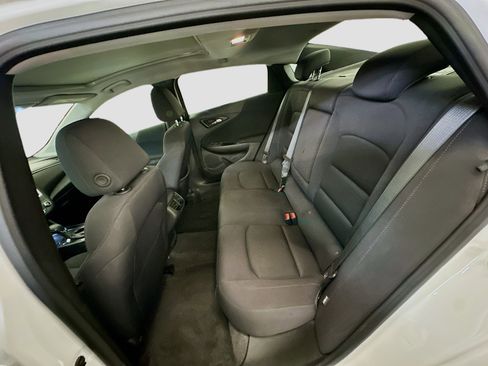 Used 2024 Chevrolet Malibu LT FWD image 30