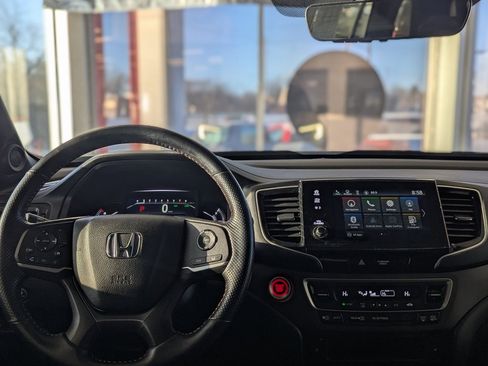 Used 2023 Honda Passport TrailSport image 30