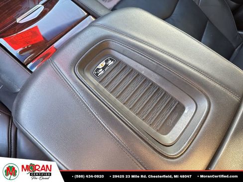 Used 2019 Cadillac Escalade Premium Luxury AWD/4WD image 22