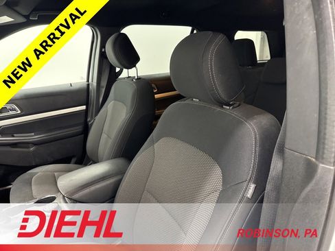 Used 2017 Ford Explorer XLT w/ Equipment Group 201A image 19