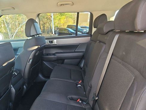 New 2026 Hyundai Santa Fe SE image 16