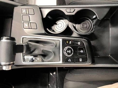 Used 2025 Kia Sportage LX image 25