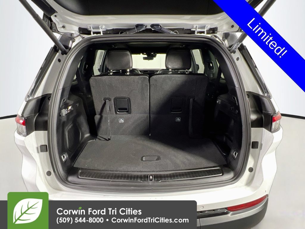 Used 2025 Jeep Grand Cherokee L Limited w/ Luxury Tech Group II AWD/4WD image 14