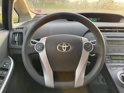 Used 2011 Toyota Prius Two FWD image 6