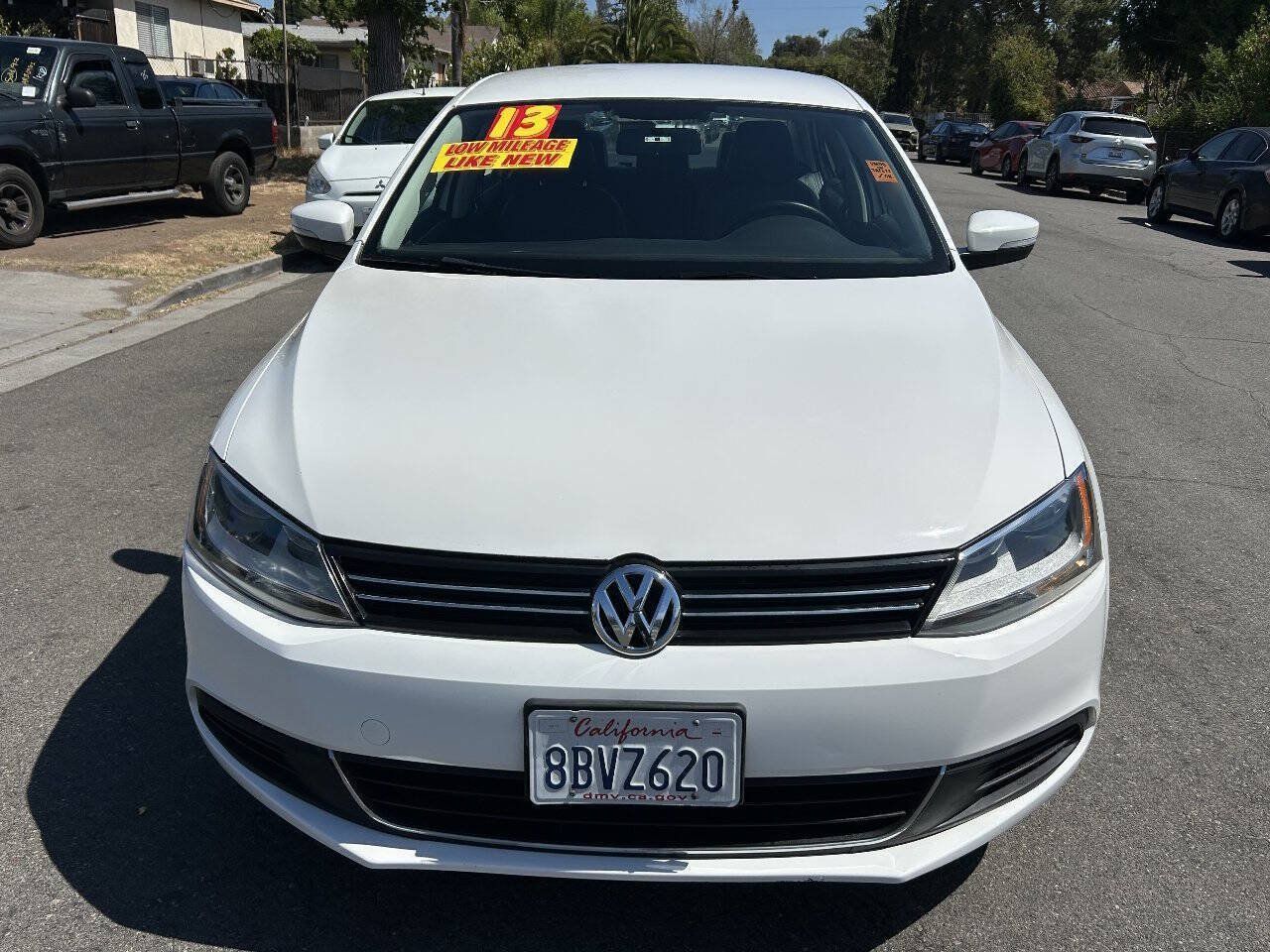 Used 2013 Volkswagen Jetta SE FWD image 1