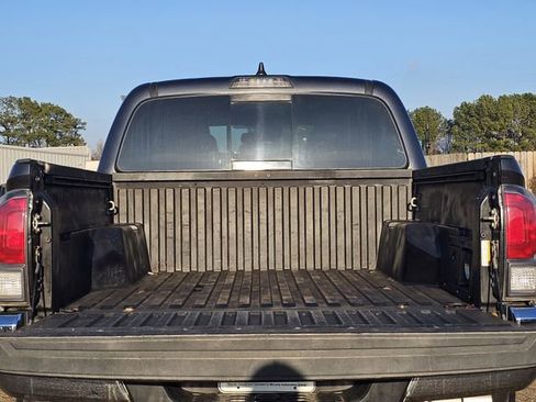 Used 2021 Toyota Tacoma 4x4 Double Cab image 26