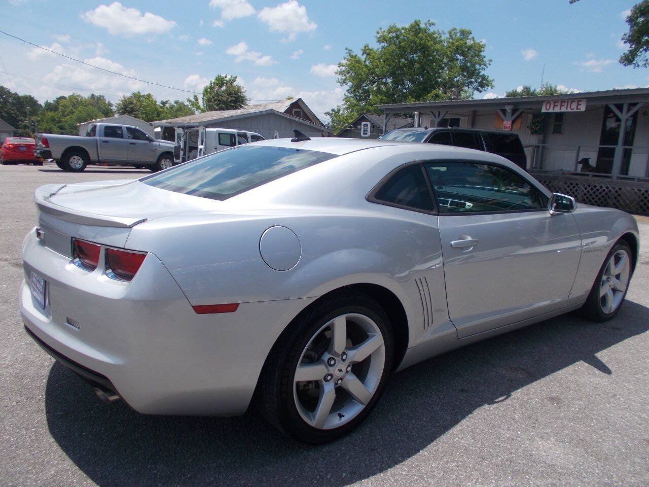 Used 2013 Chevrolet Camaro LS RWD image 3
