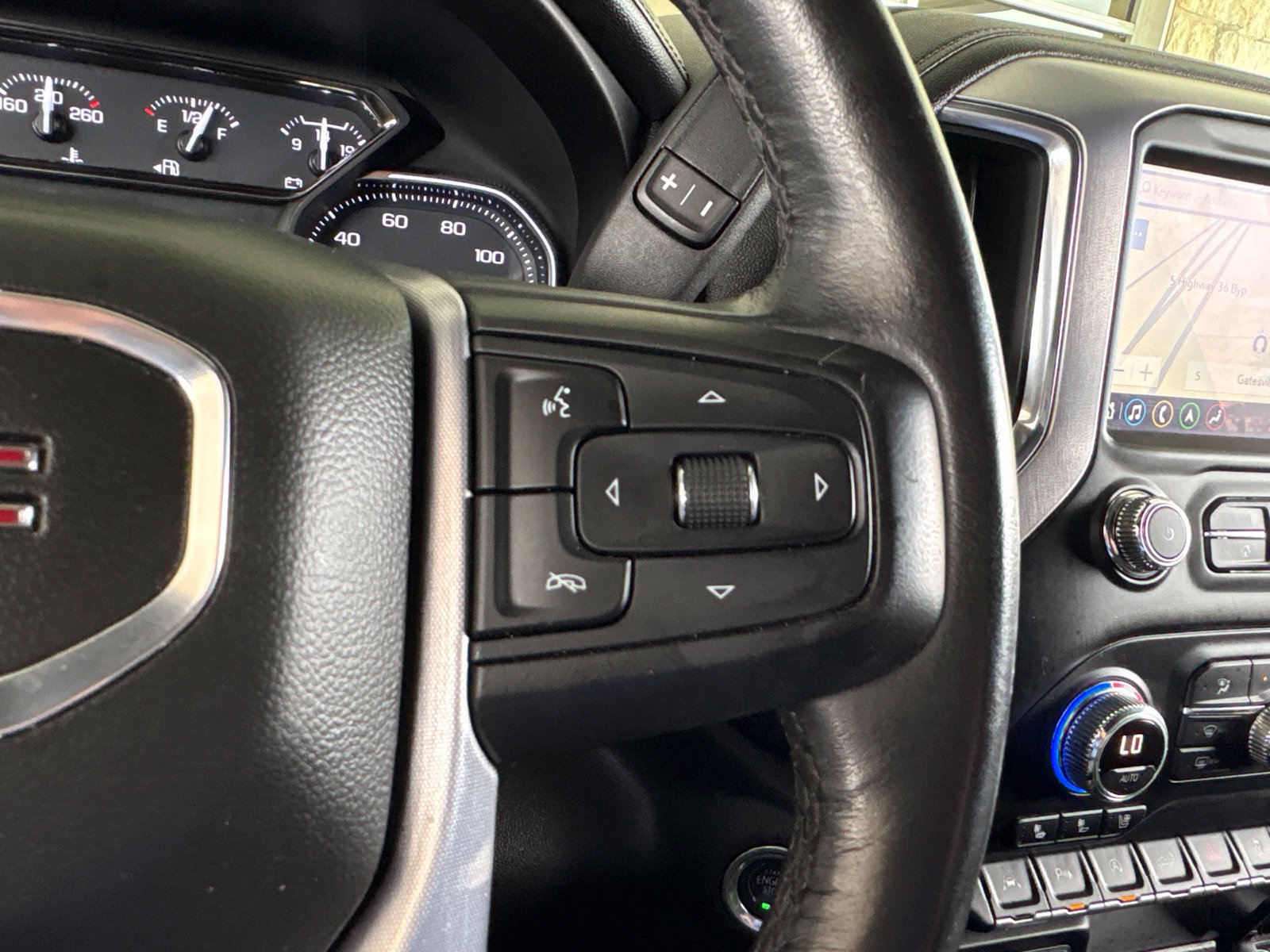 Used 2020 GMC Sierra 1500 SLT AWD/4WD image 28