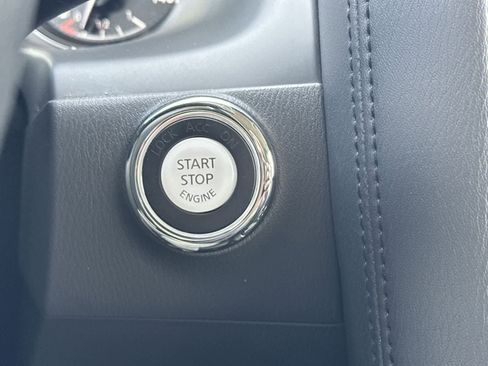 Used 2024 Nissan Armada SV image 26