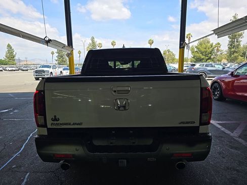 Used 2021 Honda Ridgeline Black Edition image 5