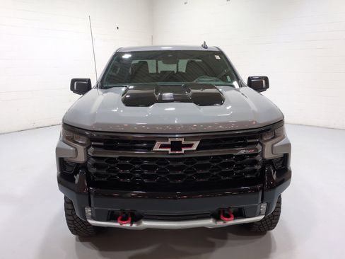 Used 2024 Chevrolet Silverado 1500 ZR2 w/ Technology Package AWD/4WD image 10