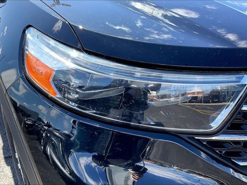 Certified 2022 Ford Explorer XLT w/ Class IV Trailer Tow Package image 27