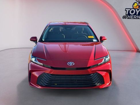 Used 2025 Toyota Camry LE w/ Convenience Package image 2