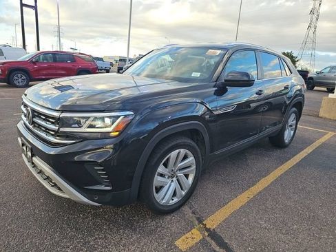 Used 2023 Volkswagen Atlas Cross Sport SE FWD image 8