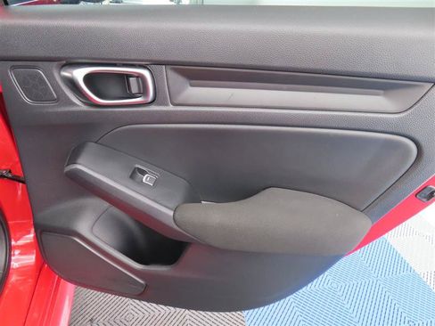 Used 2025 Honda Civic Sport image 26