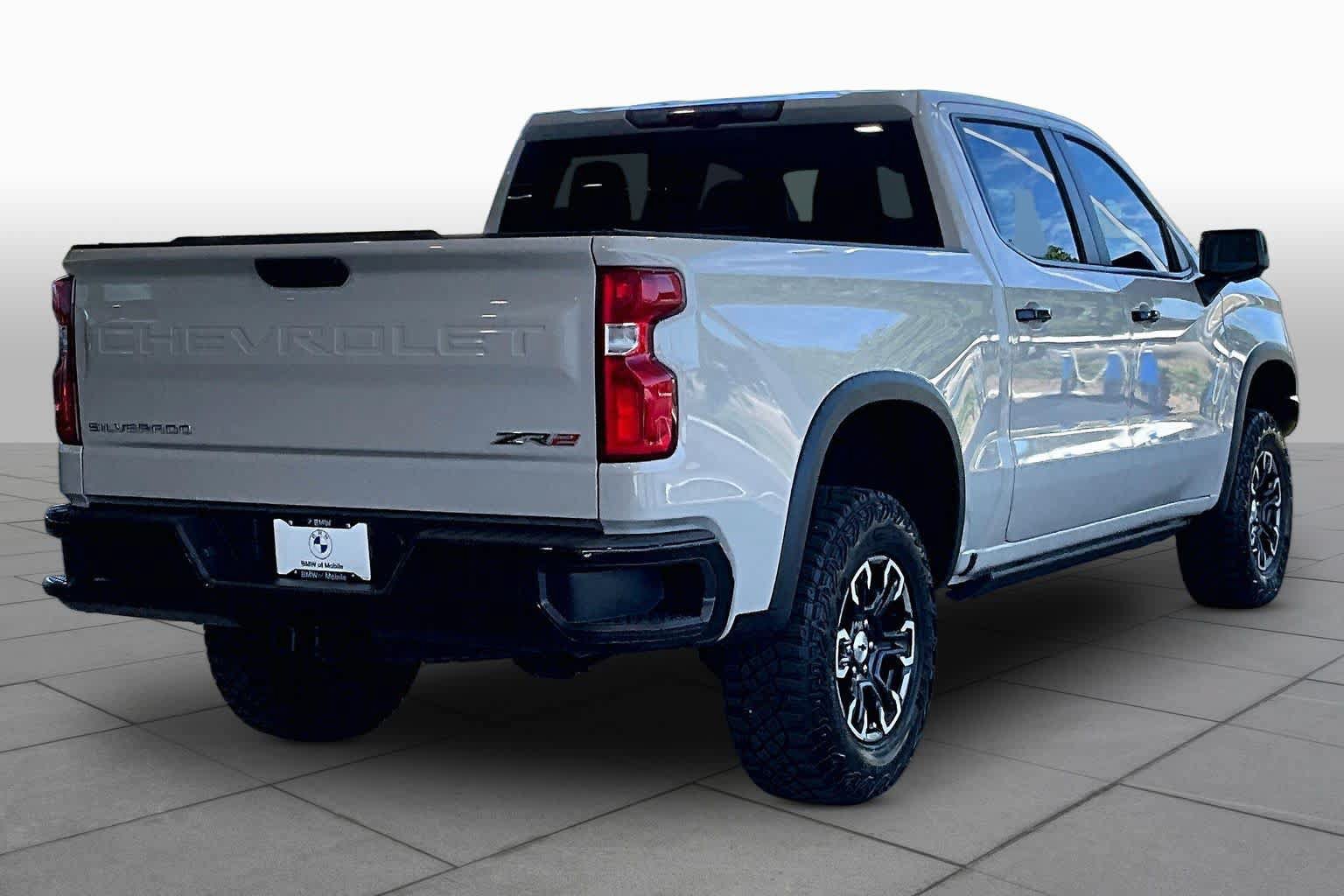 Used 2026 Chevrolet Silverado 1500 ZR2 AWD/4WD image 12