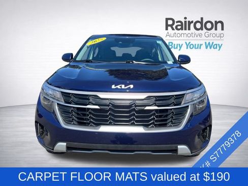Used 2025 Kia Seltos LX AWD/4WD image 2