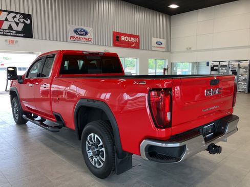 Used 2022 GMC Sierra 2500 SLT w/ SLT Preferred Package image 7