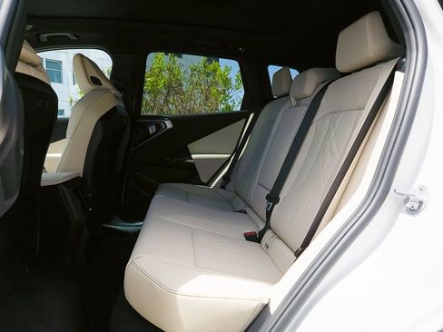 New 2026 BMW X3 xDrive30i w/ Premium Package AWD/4WD image 9