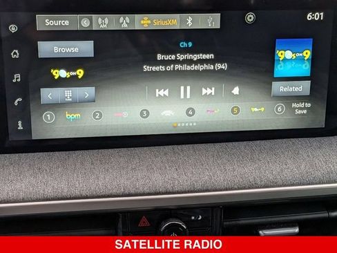 Certified 2025 Nissan Kicks SV AWD/4WD image 24