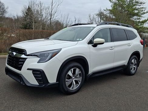 Certified 2025 Subaru Ascent Premium image 3