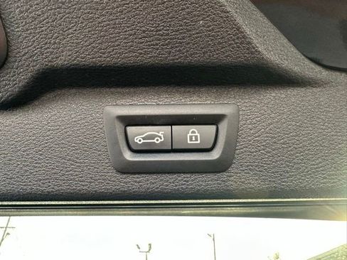 Used 2018 BMW X5 xDrive35i w/ Premium Package image 22