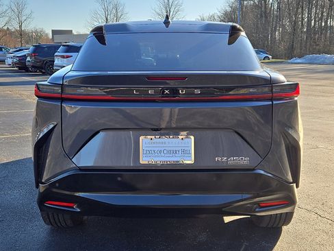 Used 2023 Lexus RZ 450e Premium image 5