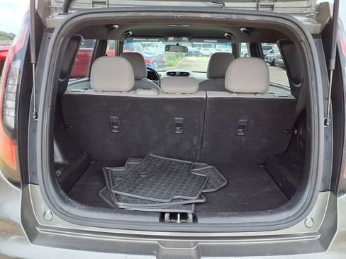 Used 2019 Kia Soul FWD image 8