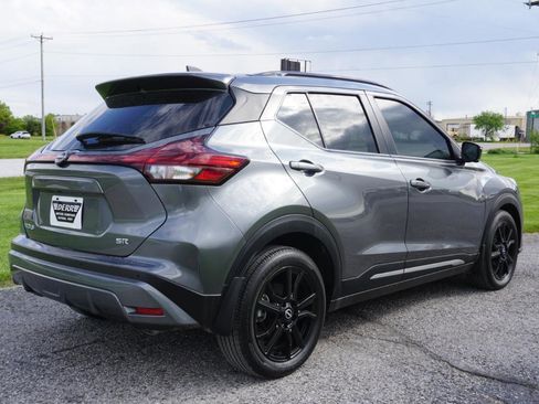 Used 2024 Nissan Kicks SR w/ SR Premium Package FWD image 19