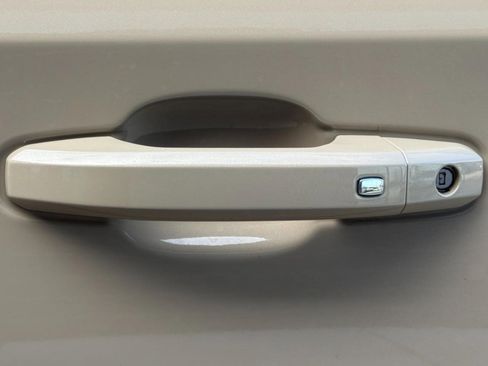 Used 2023 GMC Sierra 1500 AT4 w/ AT4 Premium Package image 10