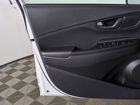 Certified 2023 Hyundai Kona SEL AWD/4WD image 19