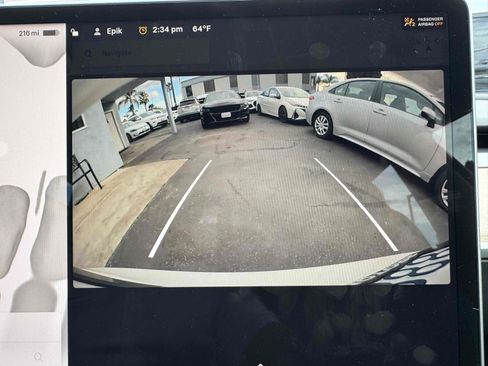 Used 2022 Tesla Model 3 image 23