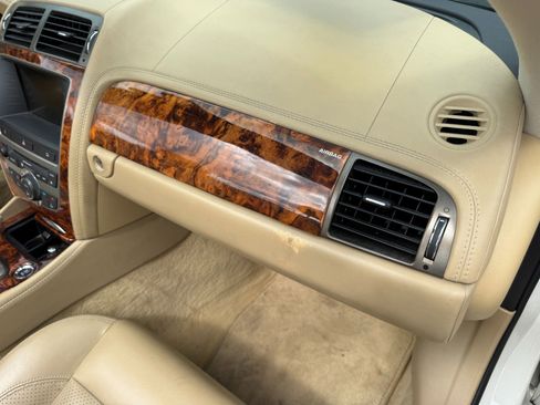 Used 2007 Jaguar XKR R image 24