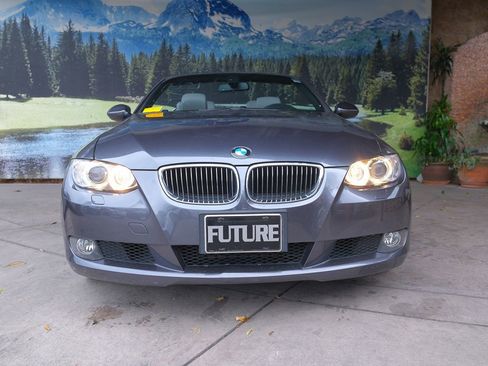 Used 2007 BMW 328i Convertible image 2