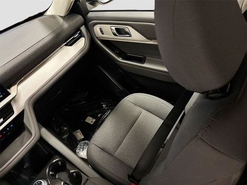 New 2026 Ford Explorer Active AWD/4WD image 22