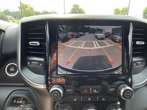 Used 2025 RAM 1500 Big Horn AWD/4WD image 33