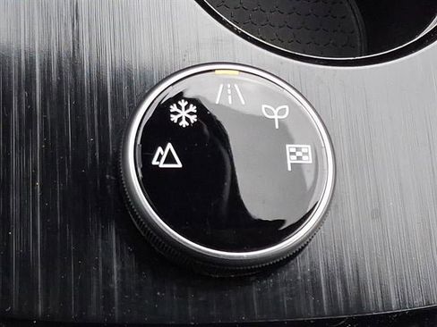 Used 2023 Nissan Rogue SV image 26