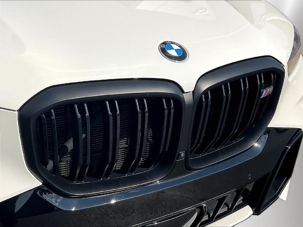 Used 2025 BMW X5 M60i AWD/4WD image 30