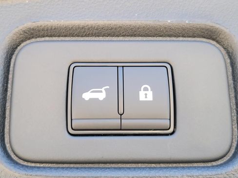 New 2026 Nissan Pathfinder Platinum FWD image 14