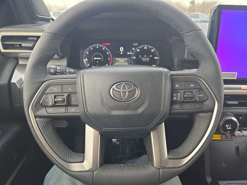 New 2025 Toyota Tacoma TRD Sport image 17