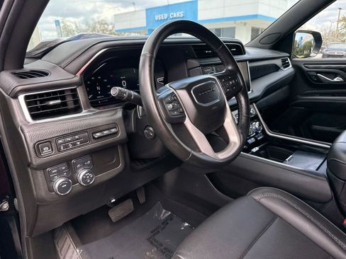 Used 2024 GMC Yukon Denali AWD/4WD image 9