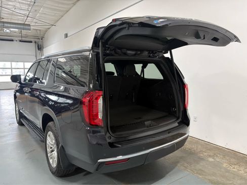 Used 2024 GMC Yukon XL SLT w/ Max Trailering Package AWD/4WD image 4