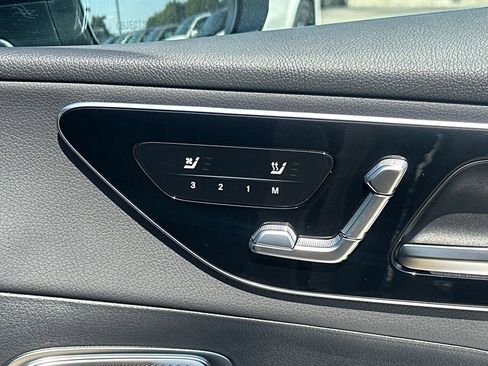 Used 2026 Mercedes-Benz GLC 350e 4MATIC image 17