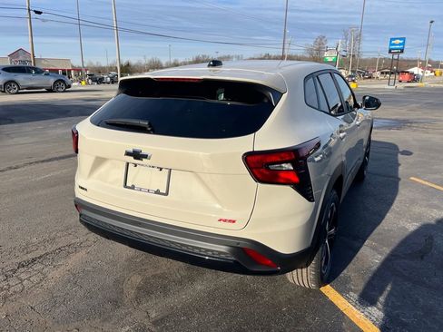 New 2026 Chevrolet Trax RS w/ Sunroof Package image 5