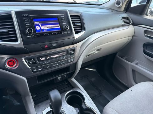 Used 2019 Honda Pilot LX image 23